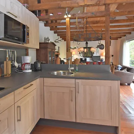 Vintage-ferienhaus Mit Eigener Terrasse